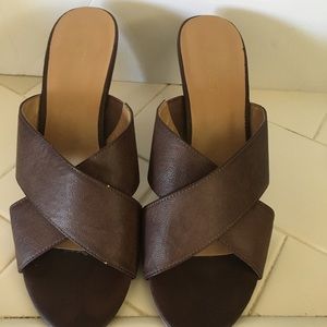 Nine West Wedge Sandals Size 8M.